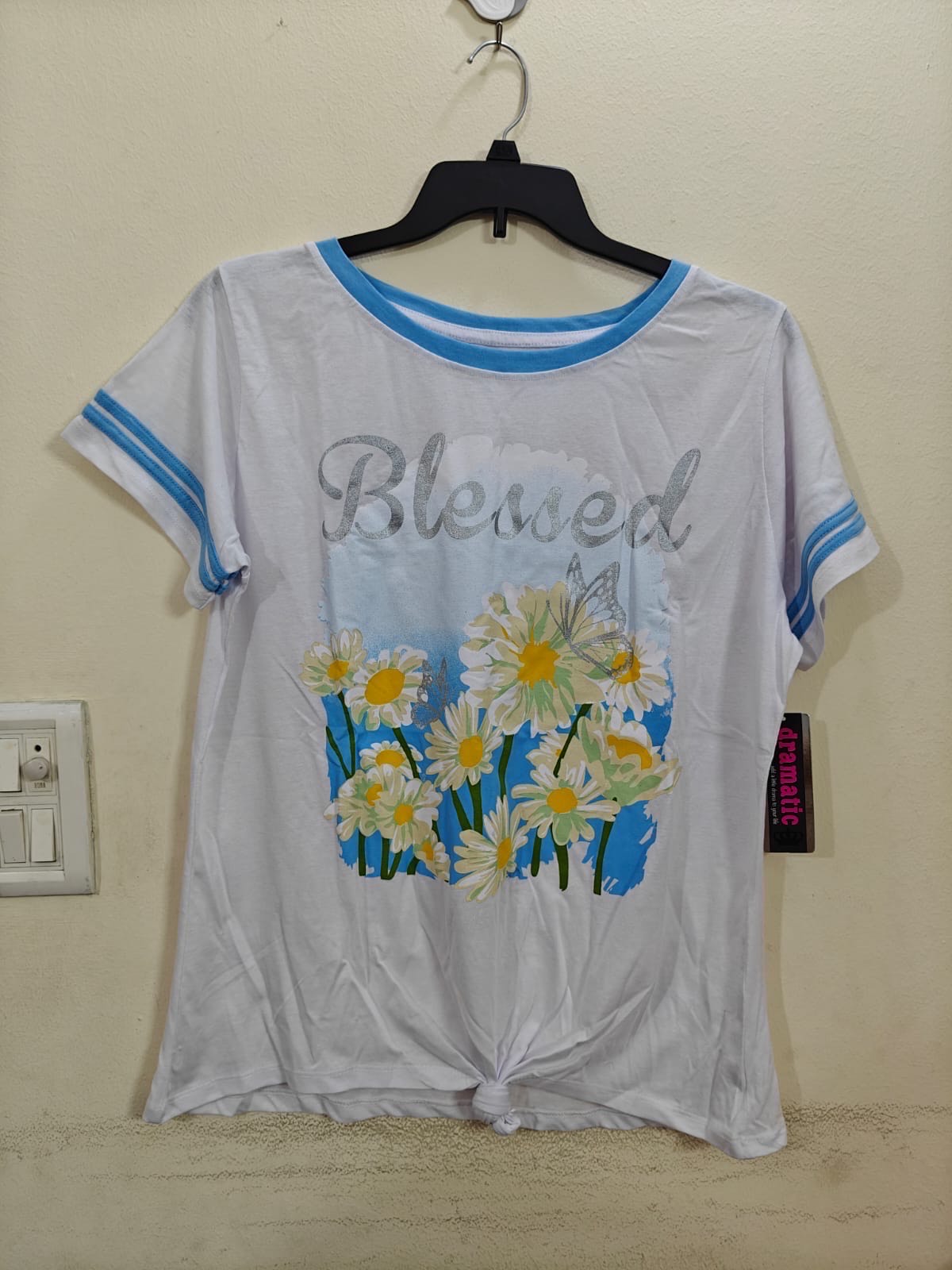Wholesale Truckload Of 42,240 Plus Size Women's Shirts – Sizes 1XL–3XL – Suggested Retail Price $15.00 Each – Your Price Is Only $1.15 Each - Image 2